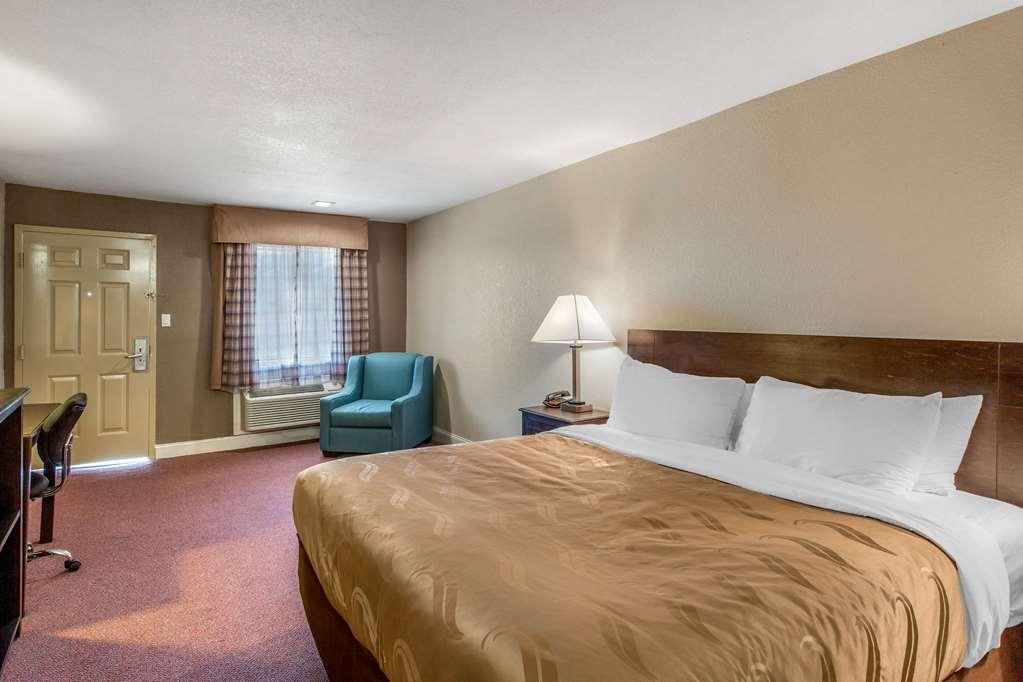 Quality Inn & Suites Port Arthur - Nederland Habitación foto